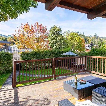 Schoenfeld I Nyaraló