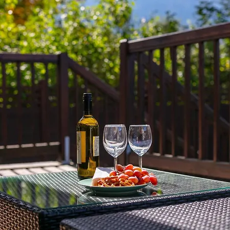 Schoenfeld I Nyaraló *